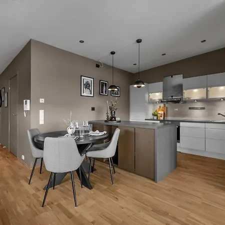 公寓 Either A Large Or A Small 特罗姆瑟