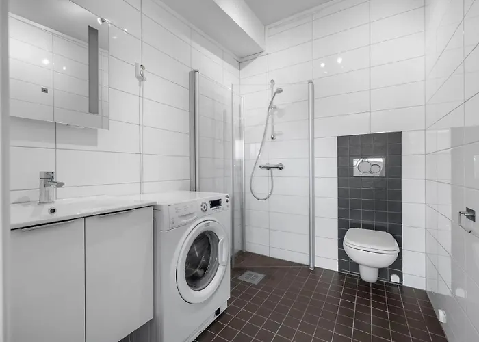 Either A Large Or A Small Apartamento