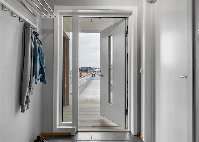 Either A Large Or A Small * Tromsø